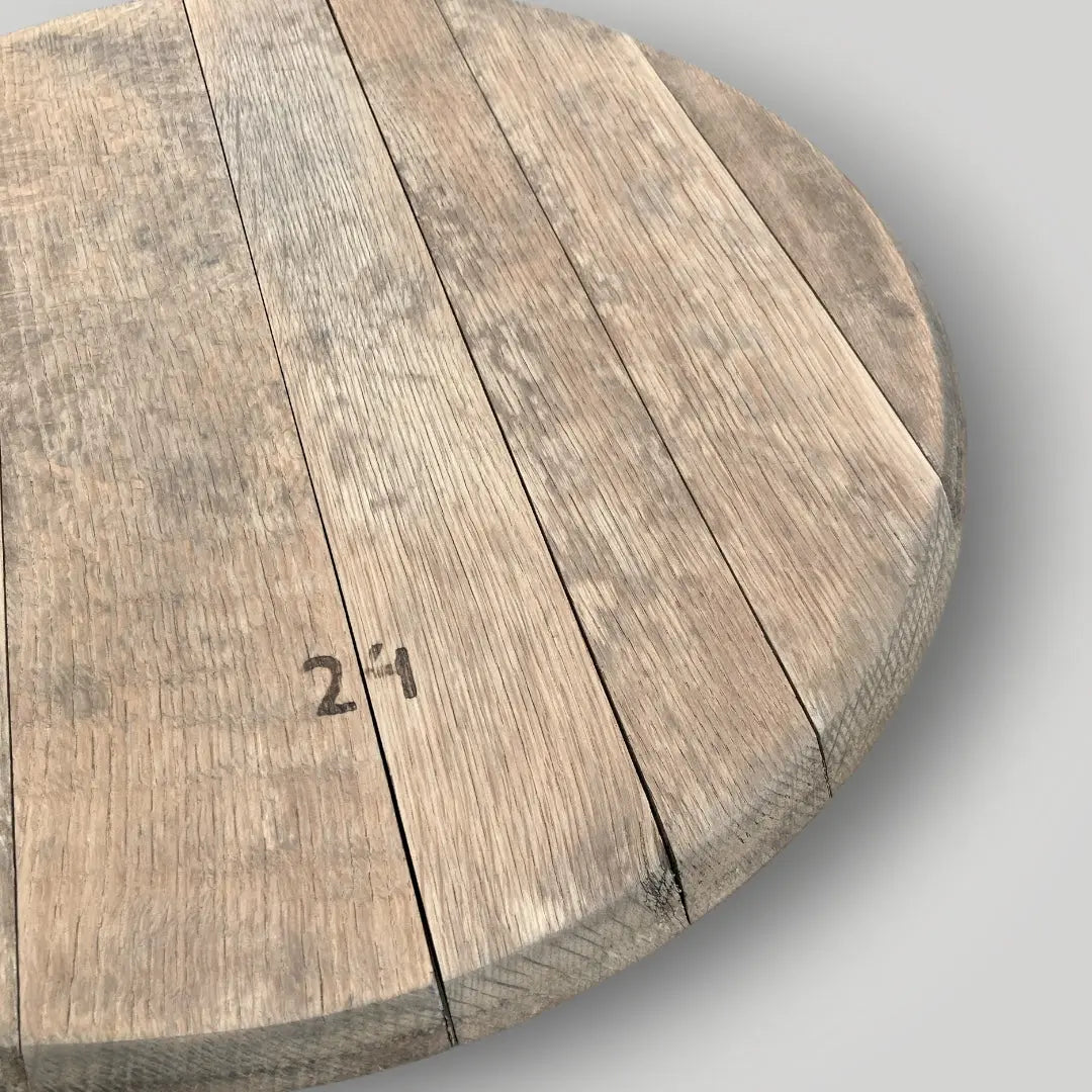 Wooden barrel lid with &